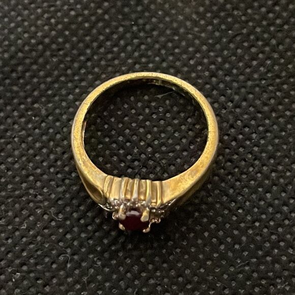 COPY - Ring with a red gem - Picture 3 of 6